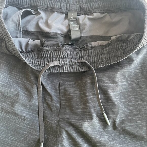 Lululemon Men Pace Breaker Lined Short Size Small, Inseam 9”, Black - Picture 5 of 5